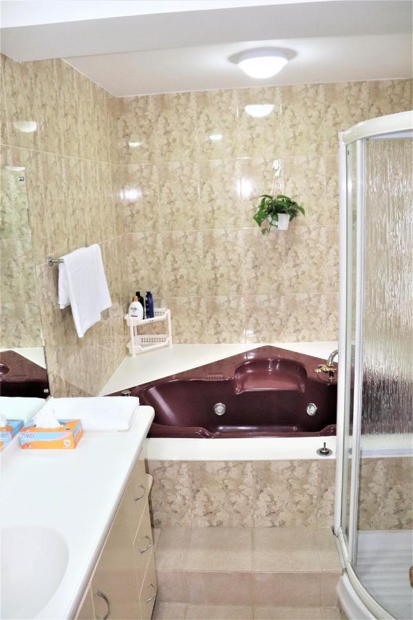Mtr Tung Chung Near Airport Apartment, City Getaway, Pa Mei Village Tung Chung Hong Kong Esterno foto
